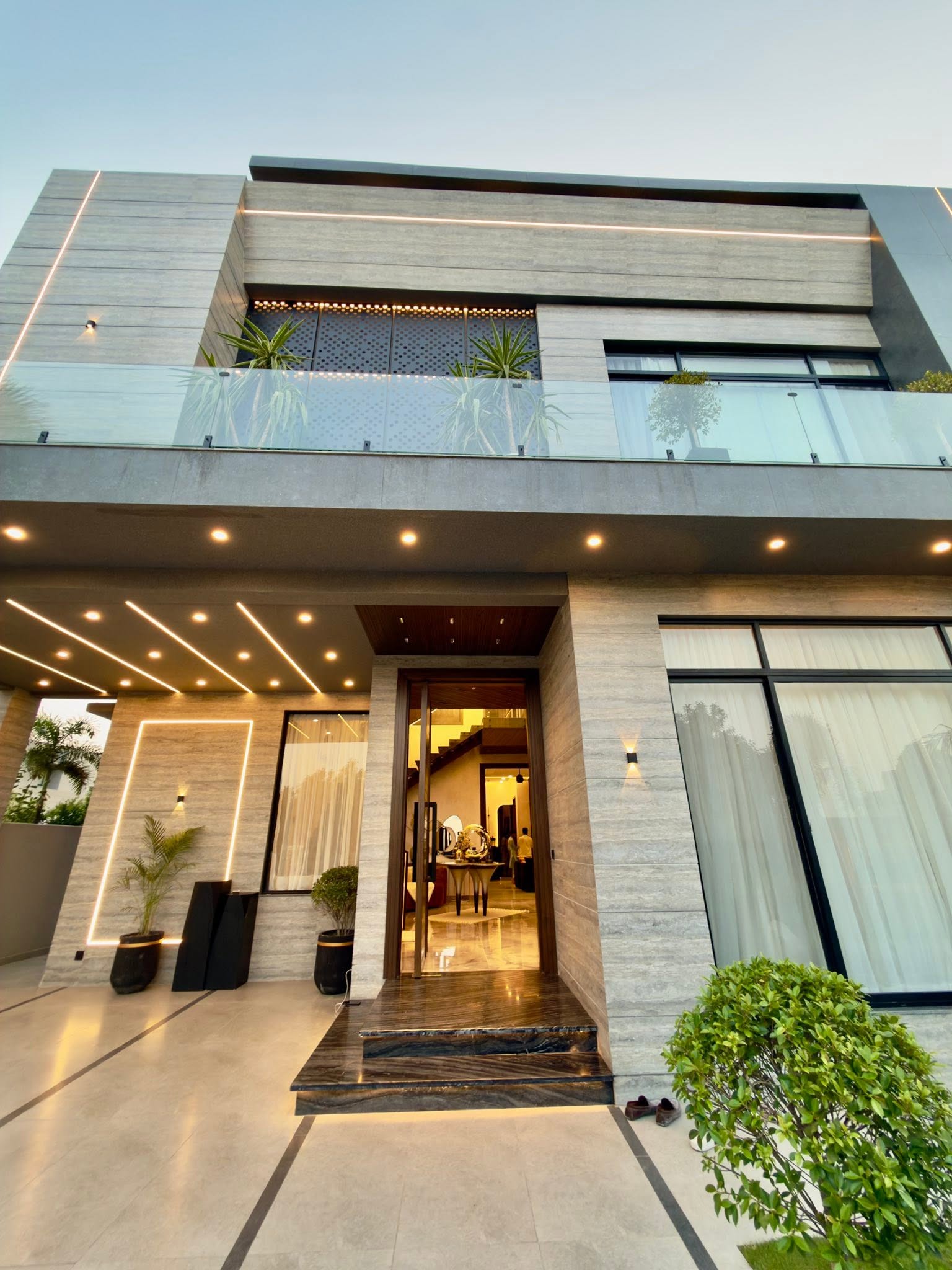 4 Marla Commercial Plaza - Image 1